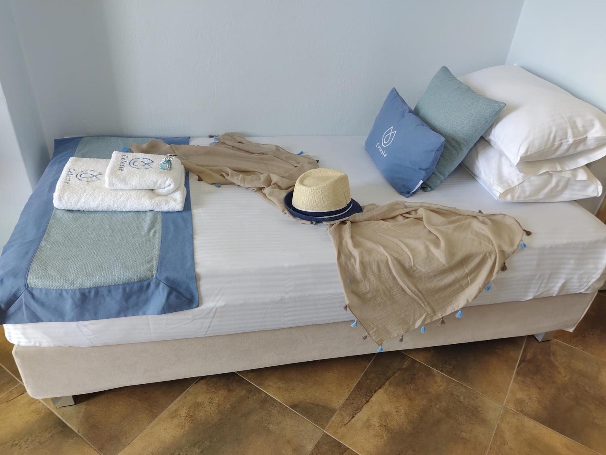 Celeste Deluxe Apartments Skala Potamia  Room photo